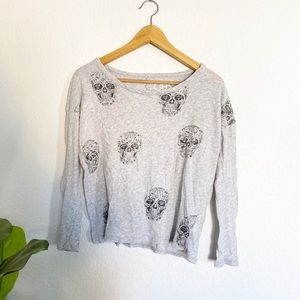 CHASER Women’s Gray Sugar Skull Halloween Fall Long Sleeve Shirt XS